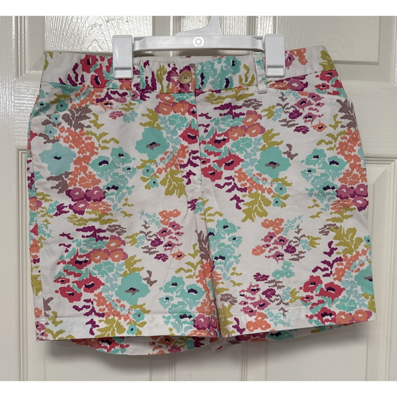 Lands End Comfort Mid Rise Short Floral print Mauve, Ivory, Aqua and Peach in Wo - Picture 1 of 13